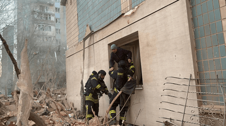 Под завалами в Тернополе могут быть люди — есть угроза обвала - 290x166