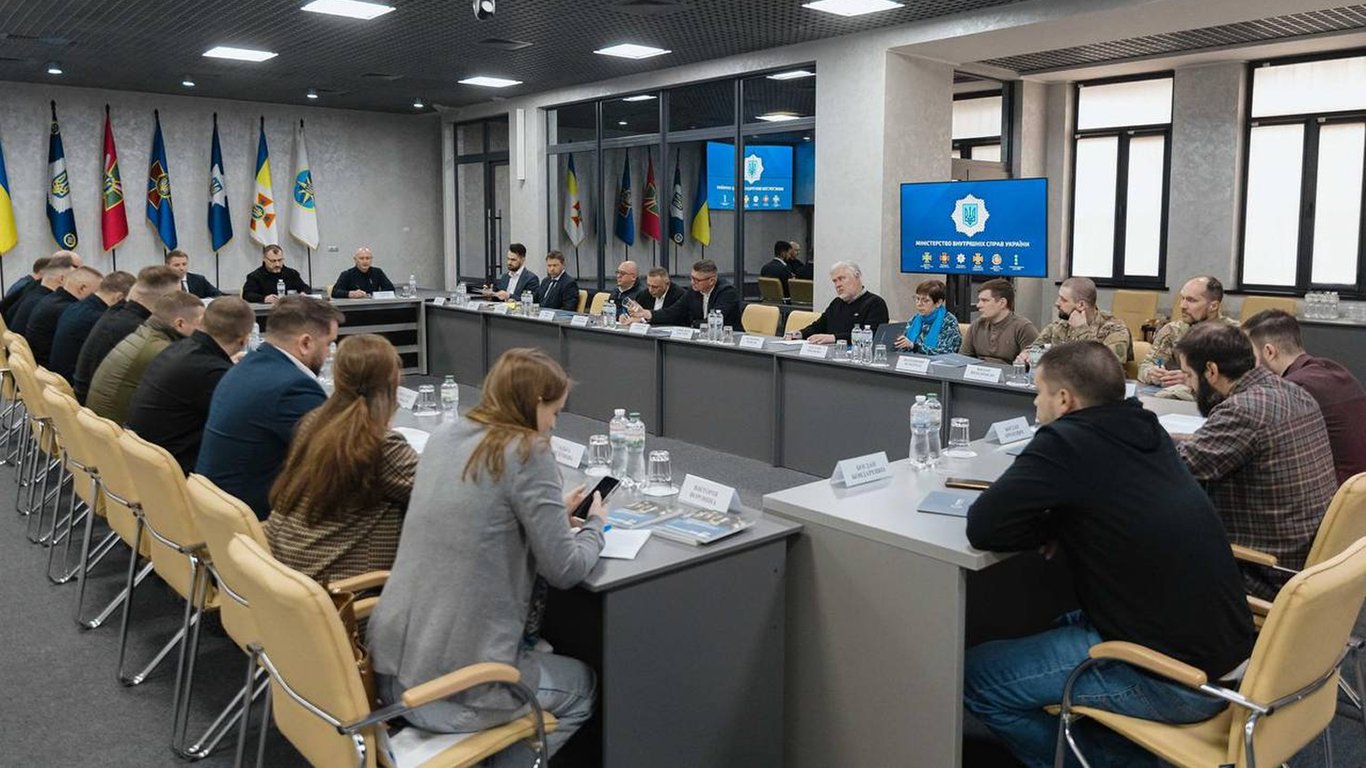Клименко: Обіг цивільної зброї в Україні потребує нового закону
