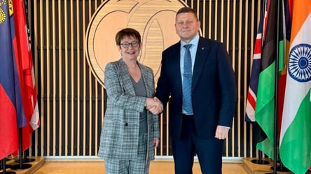 Залужный в Британии встретился с главой ЕБРР — о чем говорили - 290x160