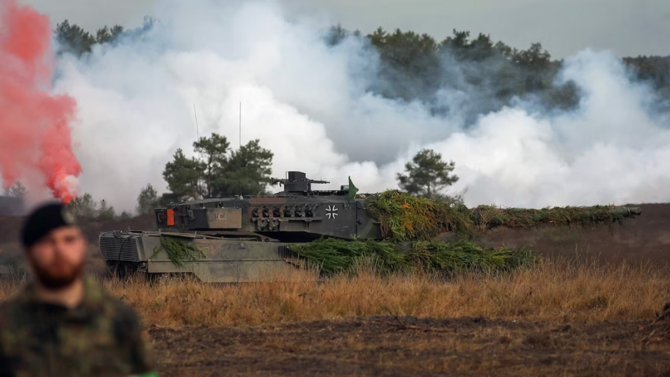 Снабжение танков Украине — на Западе возникли проблемы с логистикой