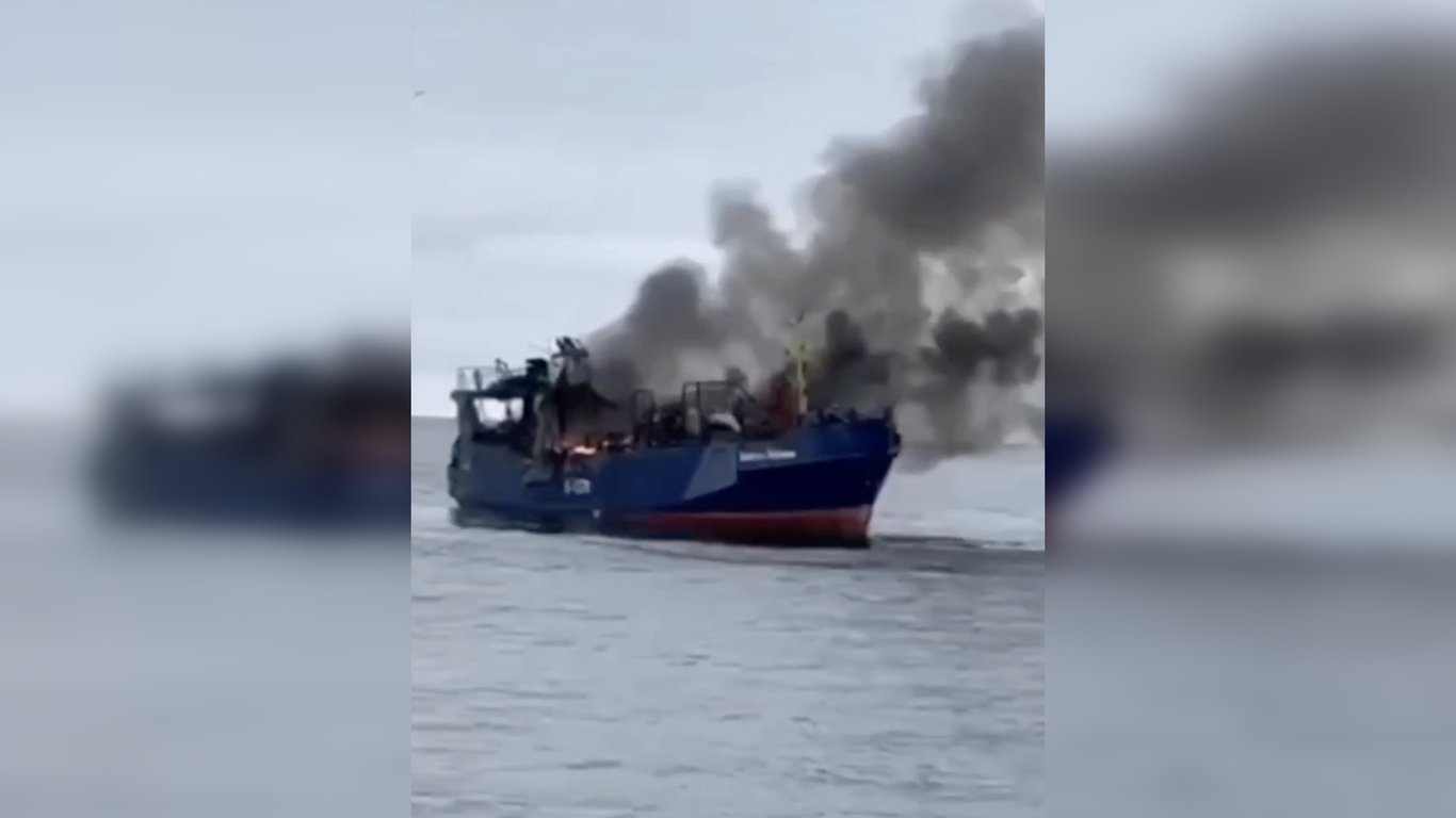 Россияне атаковали собственный корабль в Балтийском море — появилось эпичное видео