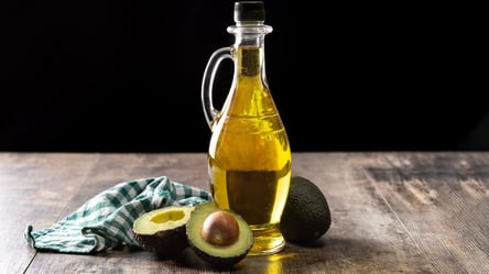 Олія авокадо або оливкова — яка корисніша і як вибрати - 285x160