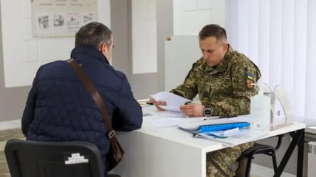 За що військовозобов'язаним загрожує штраф — відповідь юриста - 285x160