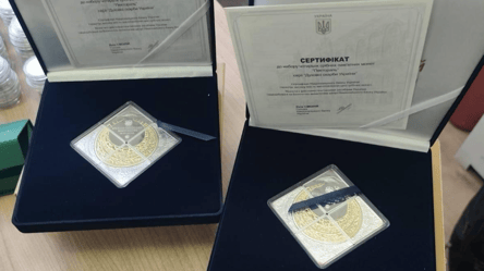 Контрабанда на границе с Одесчиной — изъяли штампы для евро - 290x166