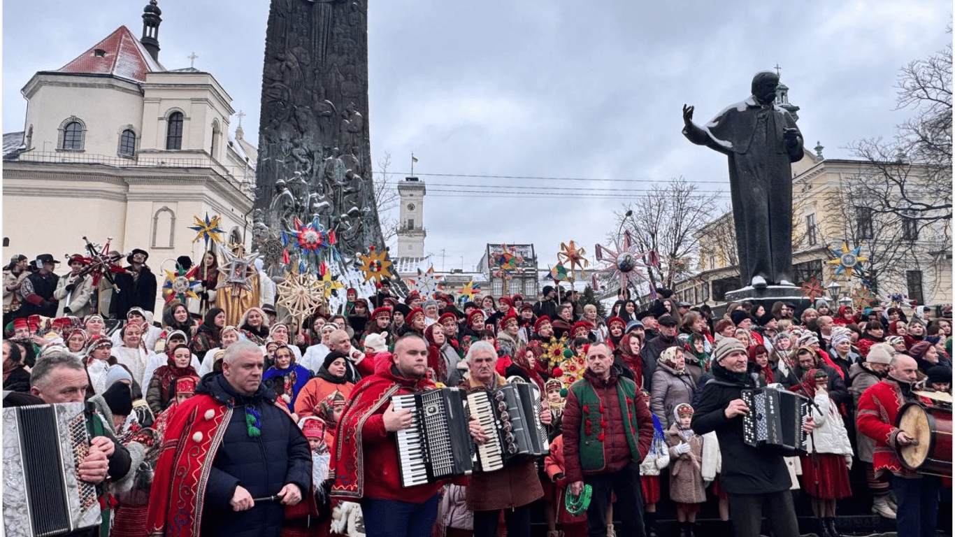 Фестиваль українського зимового фольклору у Львові — фоторепортаж