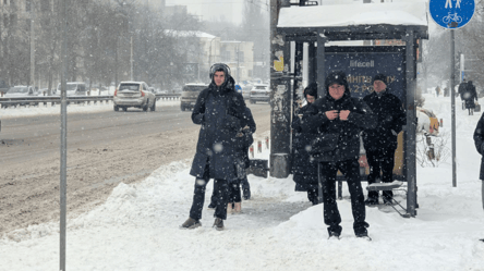 У Києві завтра знову буде критична ситуація на дорогах - 290x166