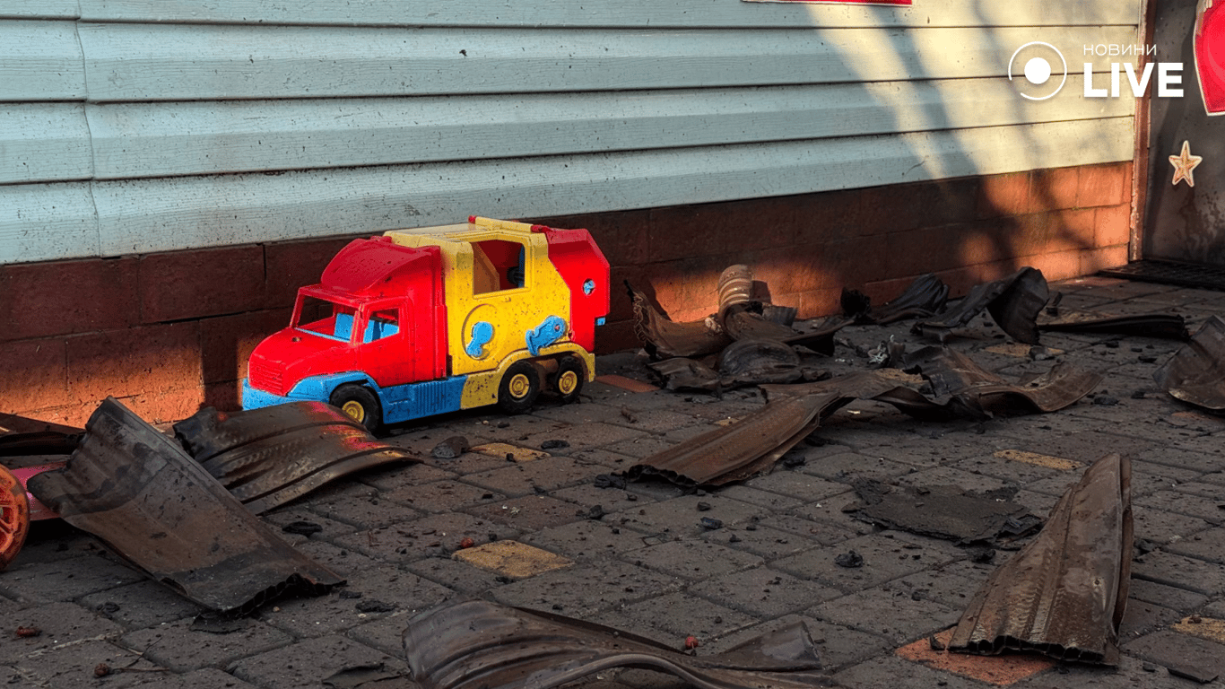 Наслідки удару по Одесі 6 квітня