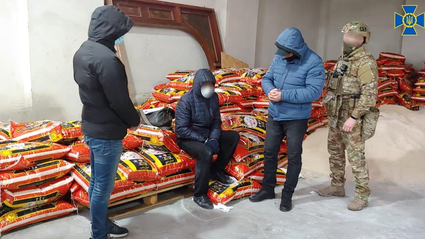 Переправив до України понад пів тонни героїну: у Львові засудили наркоділка