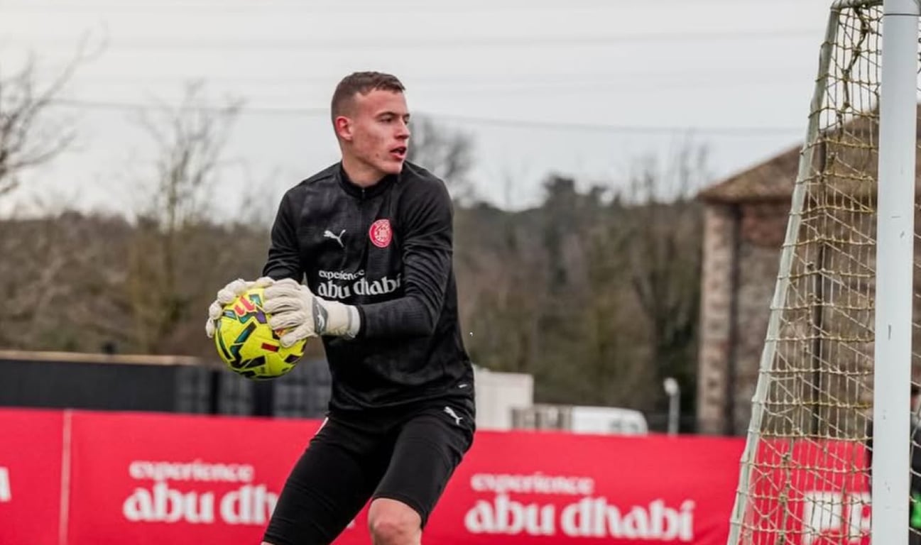 Владислав Крапивцов