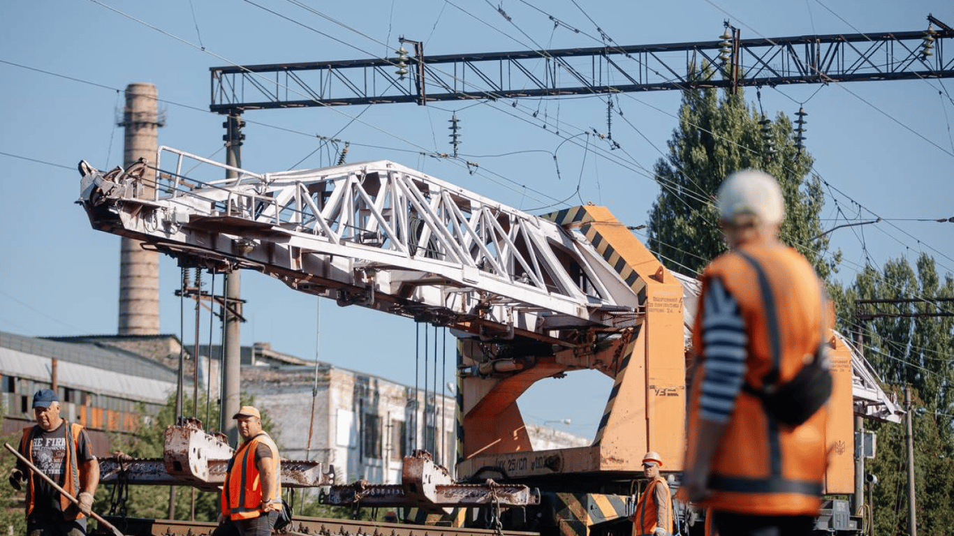 В Укрзалізниці попередили про зміни курсування низки поїздів у напрямку гір