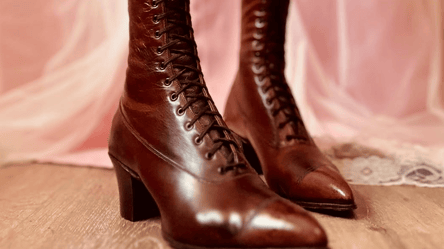 Victorian boots are the bold elegance trend of Fall 2025 - 285x160