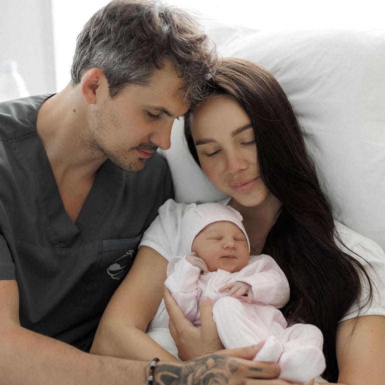 Євген Кот поділився зворушливими кадрами з пологового та показав свою маленьку донечку - фото 8