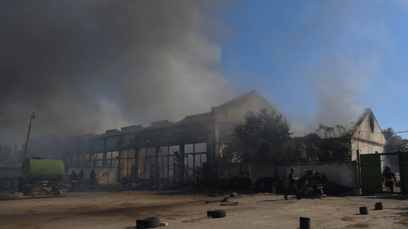 Окупанти накрили вогнем житлові квартали Херсона: є загиблі та поранені
