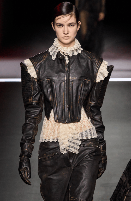 З цими рукавичками образ буде мати цікавий вигляд