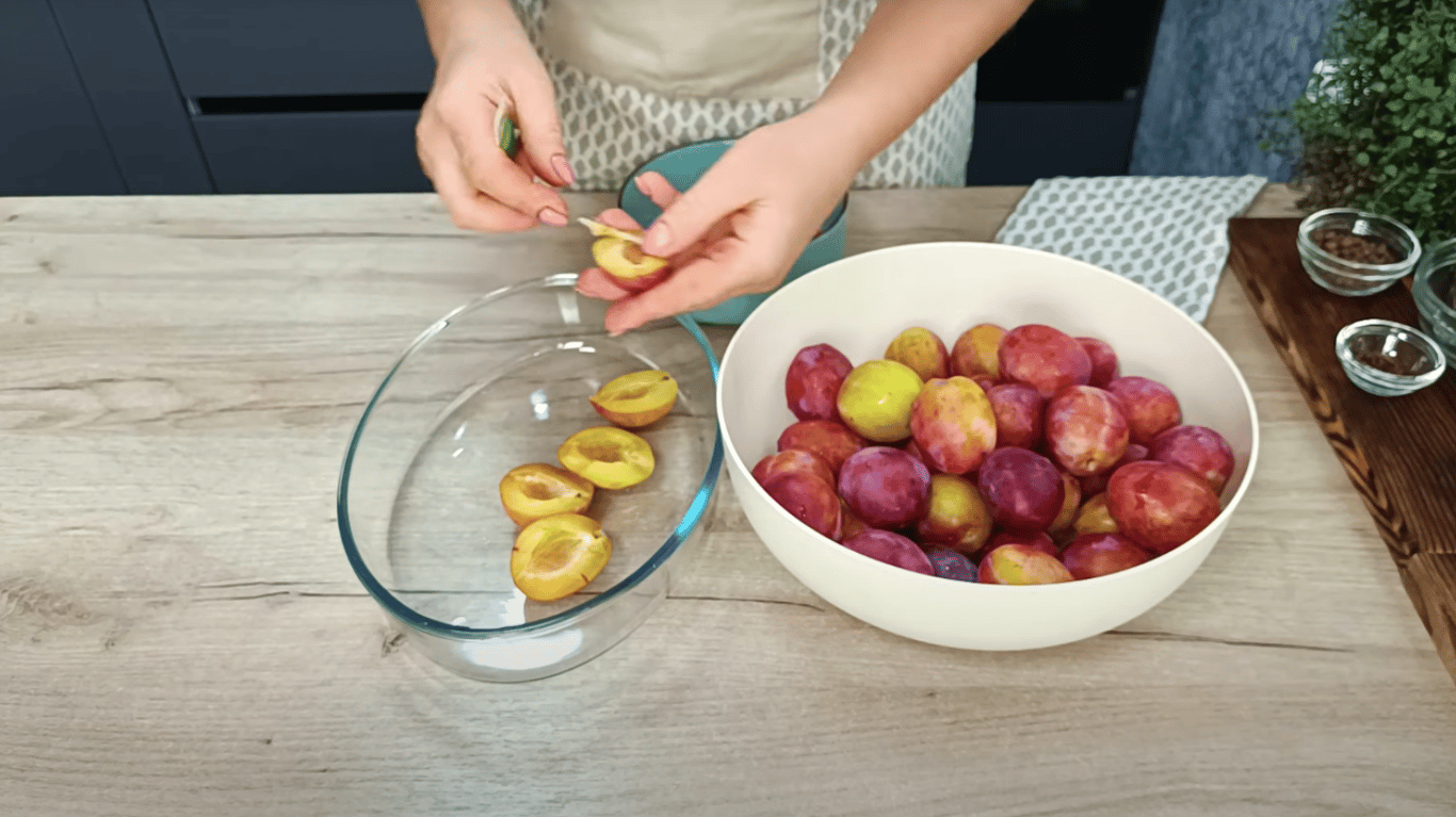 мариновані сливи