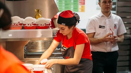 Зарплати в KFC та McDonald's — де і кому платять більше - 285x160