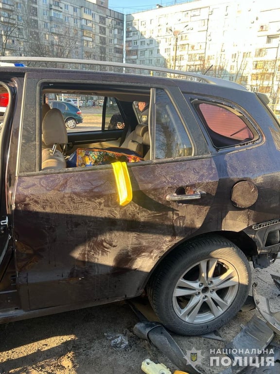 Дніпро підірвали авто