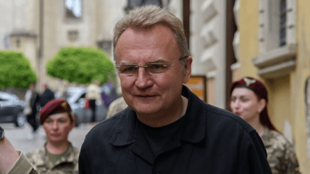 Садовый щемяще поздравил жену с Днем ангела и замиловал фото - 290x166