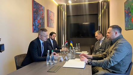 В Ужгороді почалася зустріч української сторони з угорським міністром Сіярто - 285x160