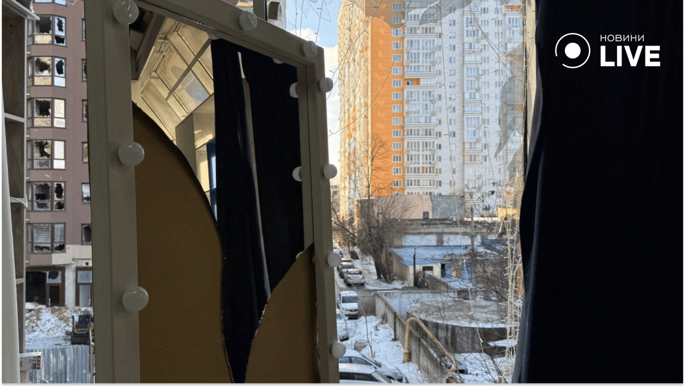 В Одесі дрон влучив у багатоповерхівку