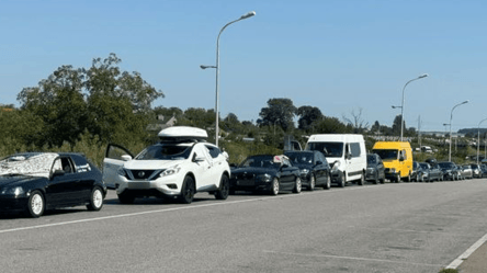 Виїзд до Молдови заблоковано — ситуація на трасі Одеса-Рені - 285x160