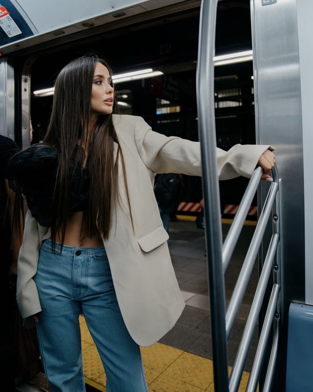 Ксенія Мішина влаштувала фотосесію в метро
