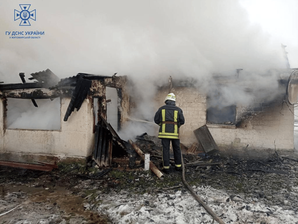 Жахлива пожежа на Житомирщині — загинули діти