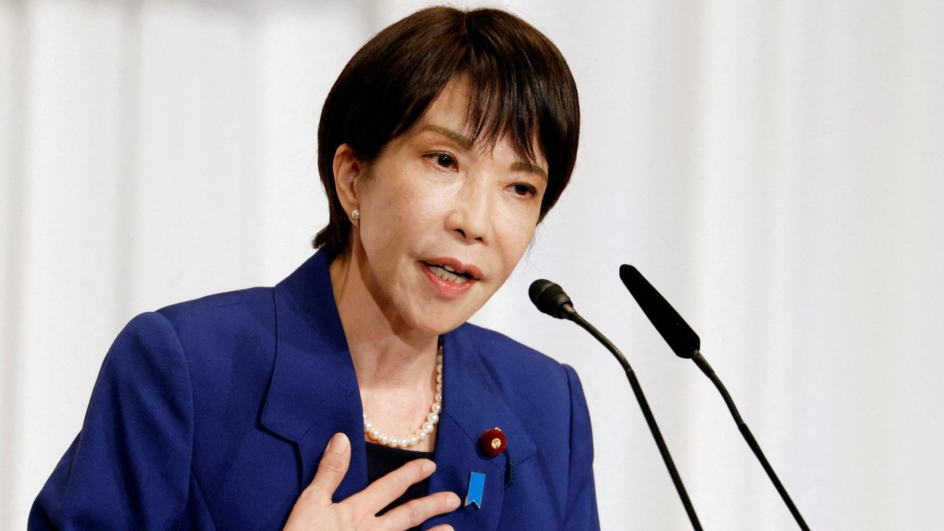 В Японии женщина впервые вступила в должность премьер-министра. Читайте на  UKR.NET