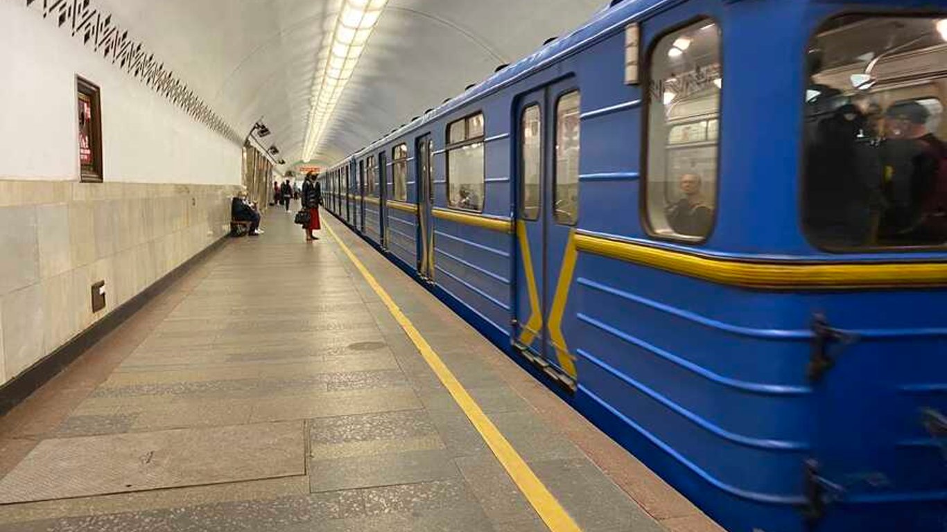 Віталій Кличко розповів, коли в Києві знову запрацює синя гілка метро