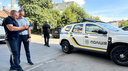 У Рівному стався вибух у райвідділі поліції: є загиблий та троє поранених - 290x166