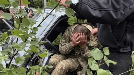 Працівника ТЦК поранили ножем на Одещині: нападника шукають - 290x166