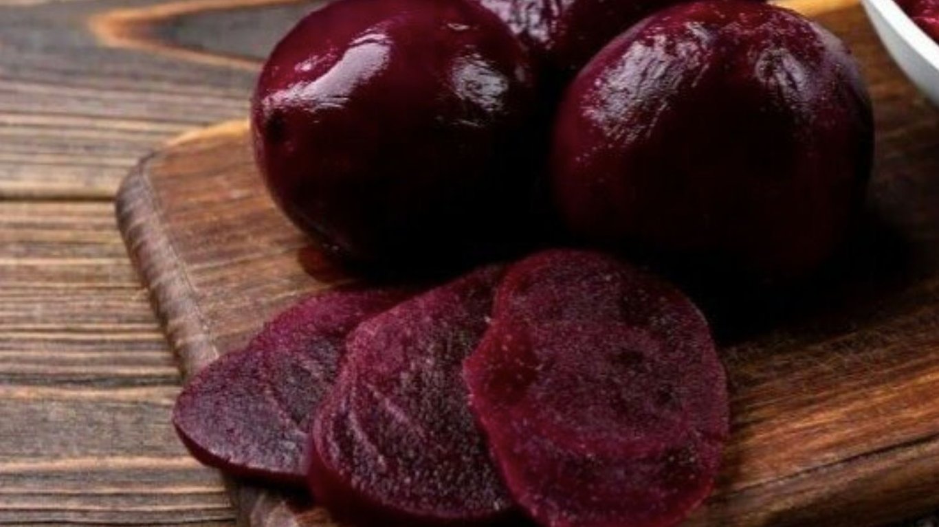 сколько времени варить свеклу и добавлять ли сахар