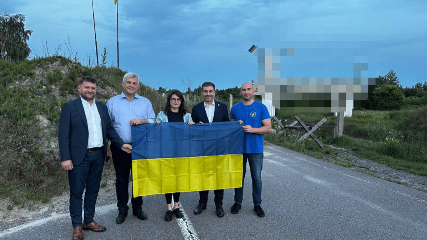 Возвращение пленных — в Украину из плена вернулись десять гражданских