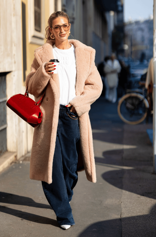 З цим пальто можна створити, як легкі, так і вишукані образи