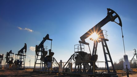 Россия планирует сократить экспорт нефти в августе, — Rеuters - 285x160