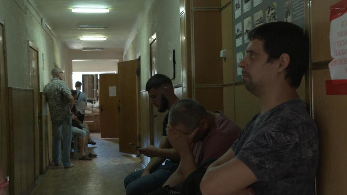 Мобілізація в Україні 2024 — чи заберуть у чоловіків майно за неявку до ТЦК