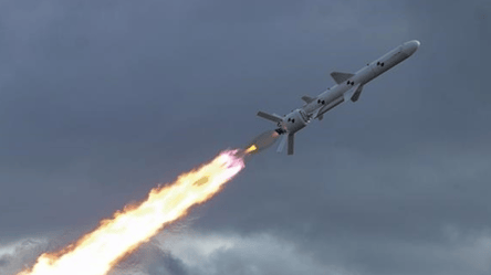 Повітряні сили попереджають про ракету в бік Полтавщини — областями шириться тривога - 285x160