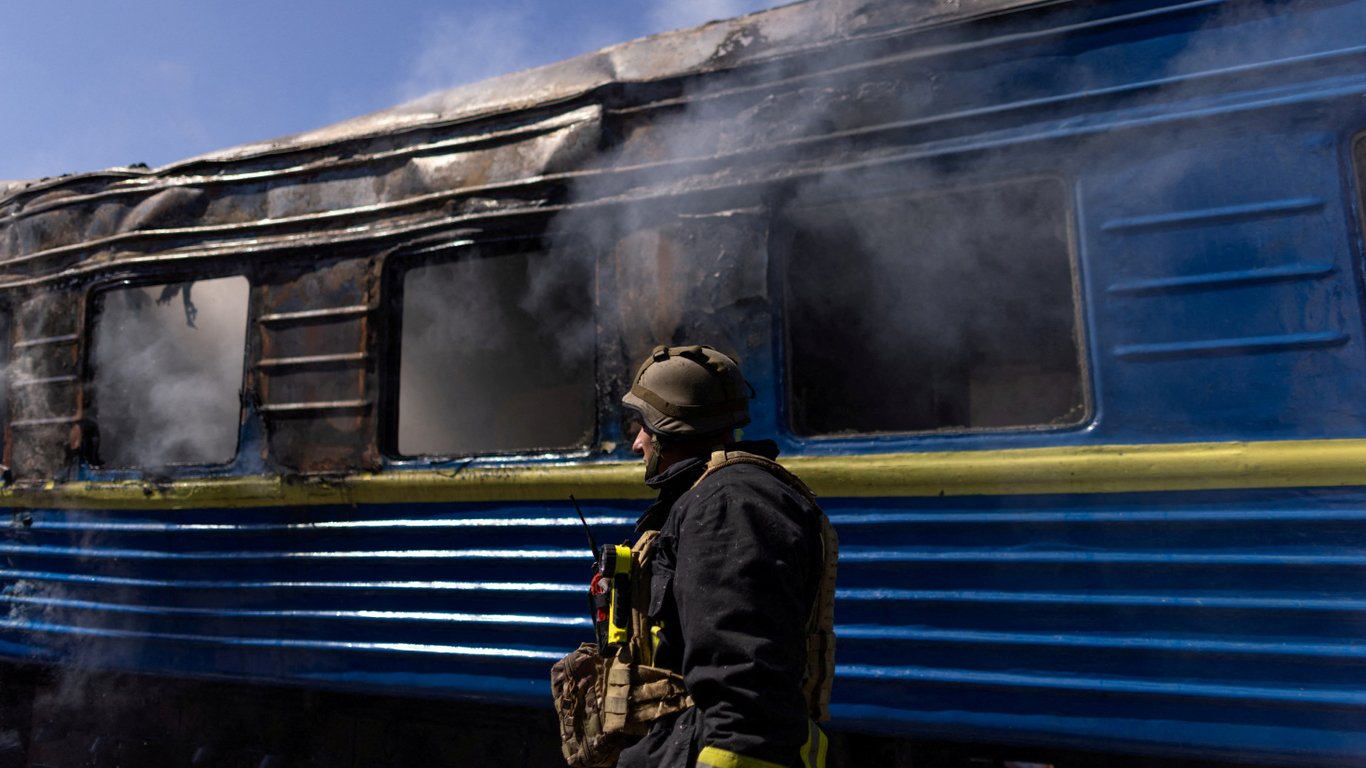 За добу окупанти сто разів обстріляли Херсонську область