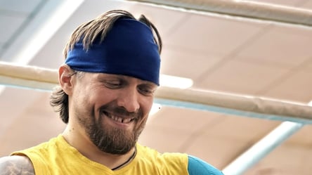 Воррен чекає великого ажіотажу на бій Усика з Ітаумою - 290x166