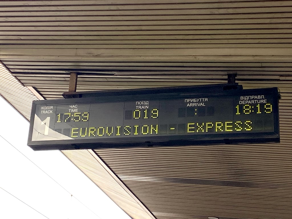 Alyona alyona та Jerry Heil поїхали на Євробачення з благодійною місією — що відомо - фото 1