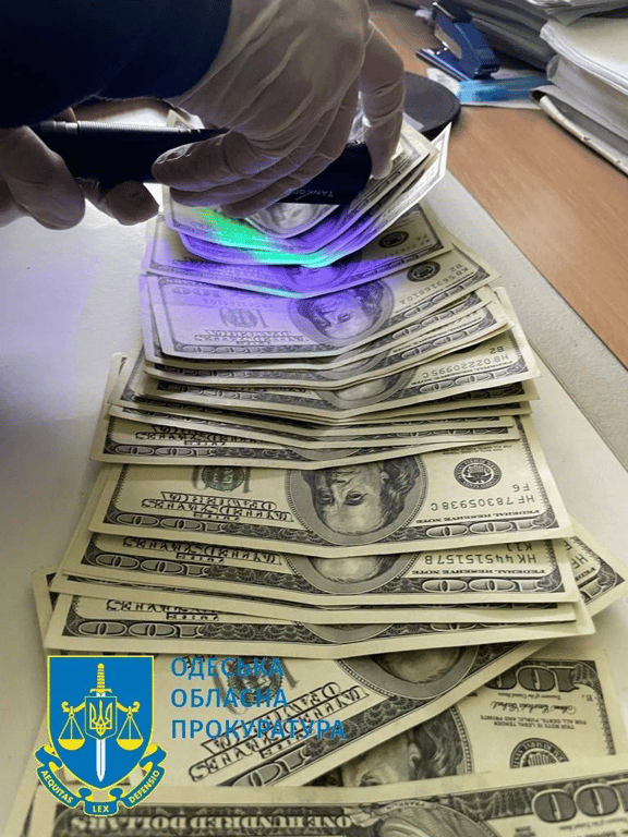 держслужбовець міграційної служби на Одещині вимагав хабар