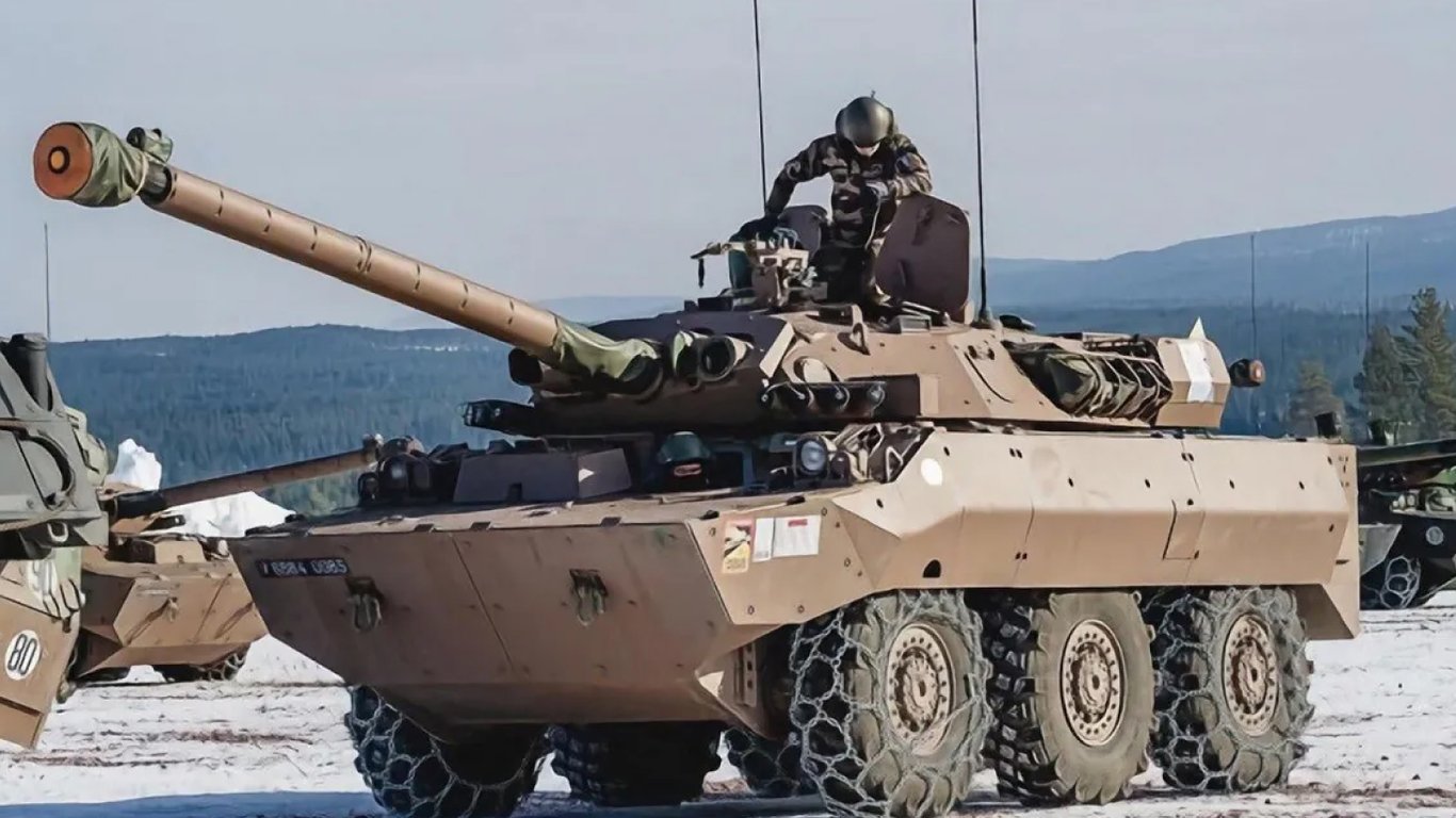 До України прибули перші французькі танки AMX-10 RC