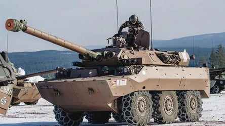 До України прибули перші французькі танки AMX-10 RC - 285x160