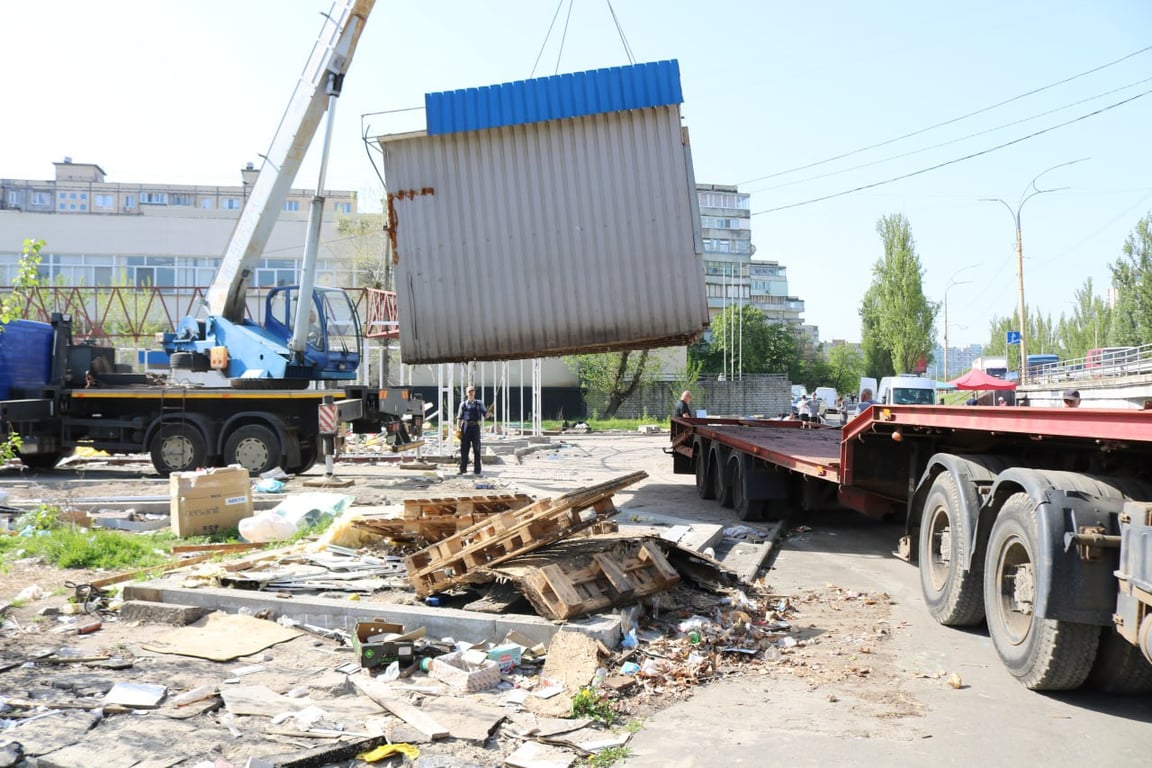 Демонтажів МАФів у Києві