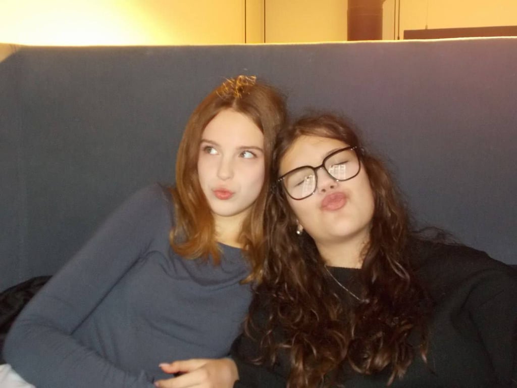 Киянка Олена, яка впала в провалля з окропом