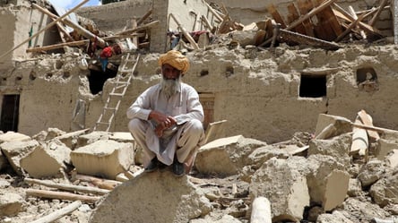 Афганистан и Пакистан встряхнуло на 6,5 балла: известно о первых жертвах землетрясения - 285x160