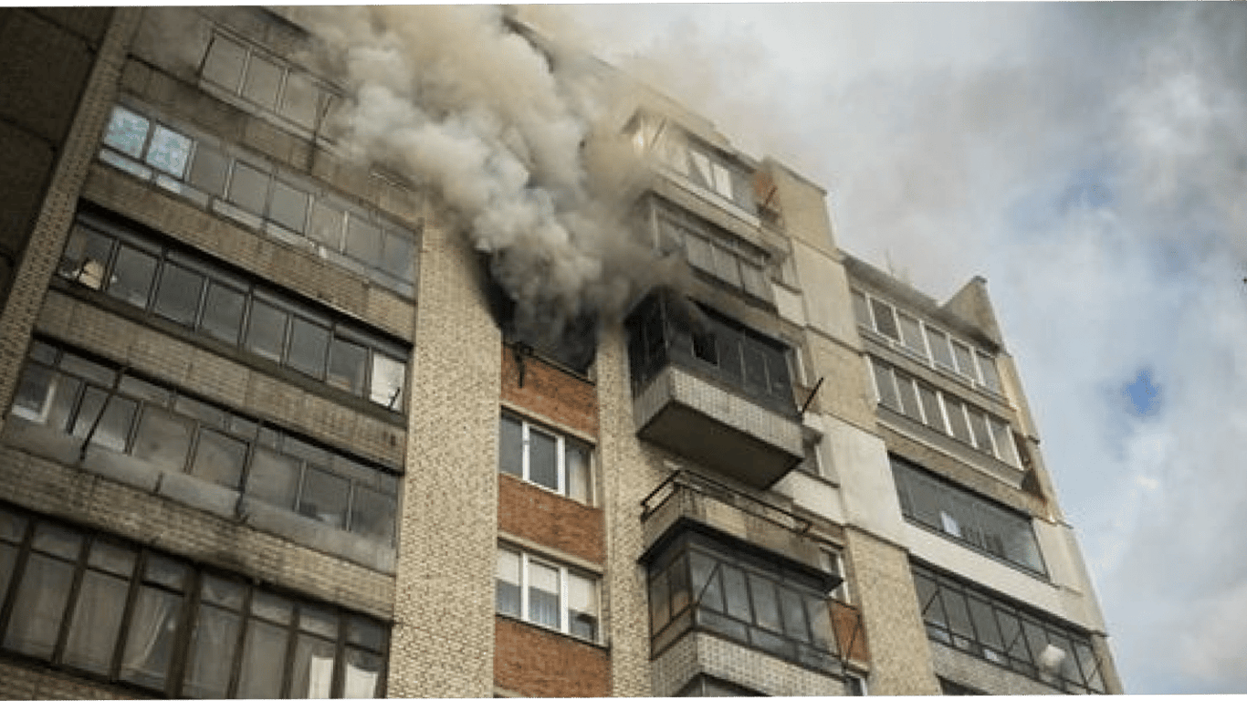 Спасался от пожара — во Львовской области мужчина выпрыгнул из окна многоэтажки