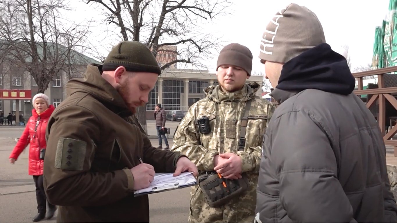 В зависимости от вида повестки военнообязанный может в ТЦК пройти тот или иной вид проверки и регистрации