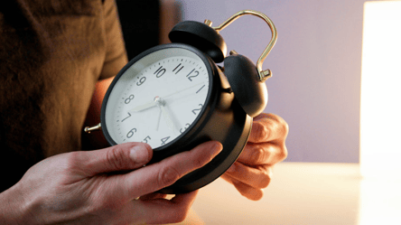 Перехід на зимовий час — на що впливає переведення годинників - 285x160