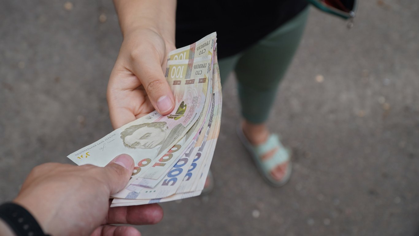 Мінімальна зарплата в Україні: чи виросте сума з 1 червня 2026 року